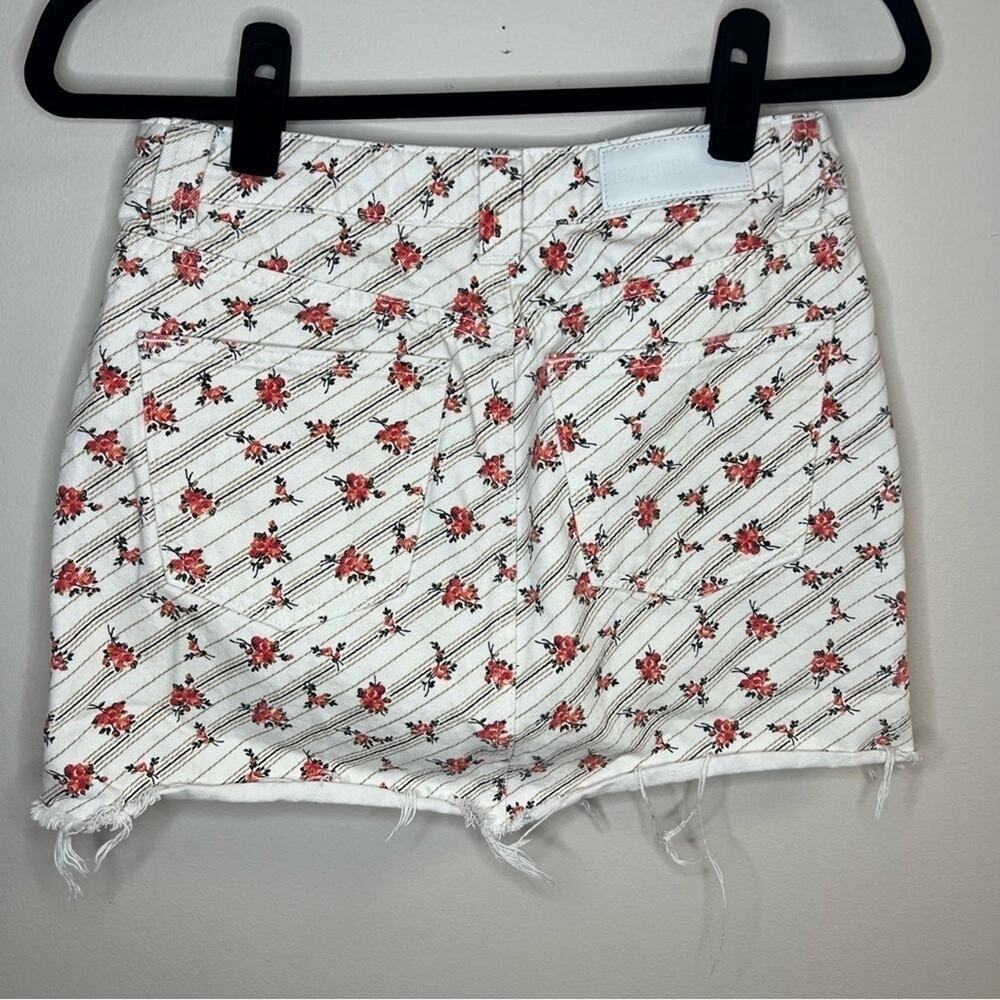Re/Done Floral Denim Cargo Mini Skirt Size 26 - Picture 9 of 16